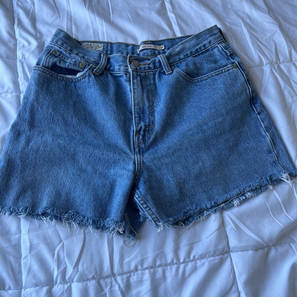 Levis Mom Short
